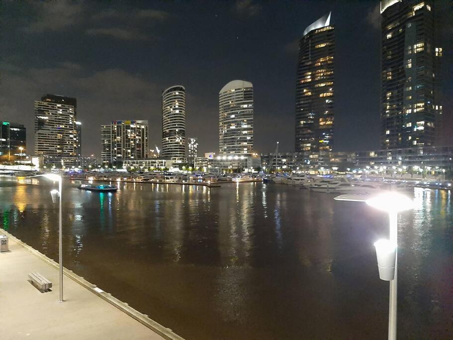 Melbourne Docklands Riverside Views 외부 사진